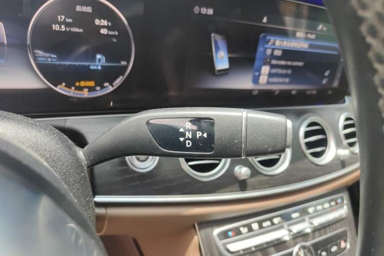 Used Mercedes-Benz E-Class 2019 Restyled E 300 L Sport Luxury Edition Gear Lever