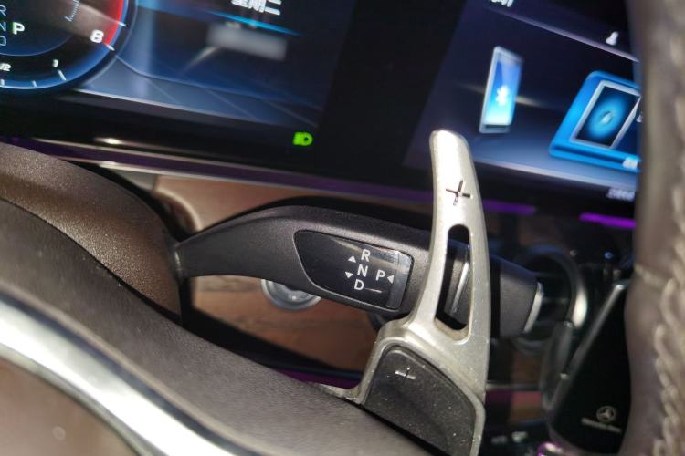 Used Mercedes-Benz E-Class 2019 Facelifted E 300 L Stylish Version Gear Lever