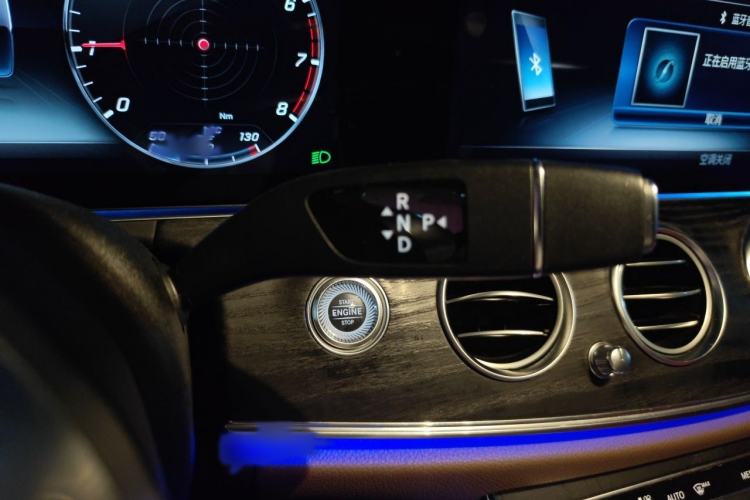 Used Mercedes-Benz E-Class 2019 Restyled E 300 L Sporty and Stylish Edition Gear Lever