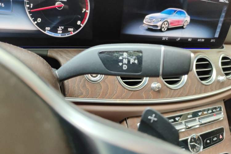 Used Mercedes-Benz E-Class 2019 E 300 L Stylish Model Gear Lever
