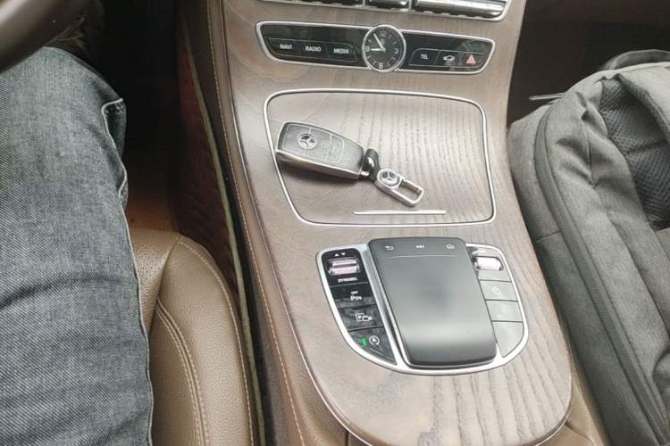 Used Mercedes-Benz E-Class 2019 E 300 L Stylish Model Gear Lever