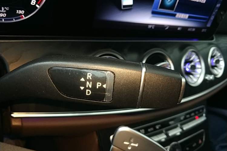 Used Mercedes-Benz E-Class 2019 E 300 L Sporty and Stylish Model Gear Lever