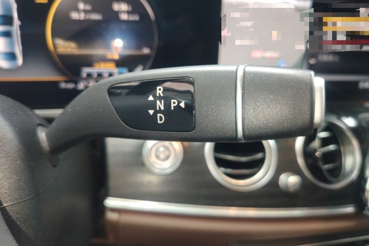 Used Mercedes-Benz E-Class 2019 Restyled E 300 L Sporty and Stylish Edition Gear Lever