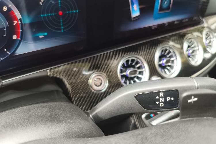Used Mercedes-Benz E-Class 2019 Facelifted E 300 L Stylish Version Gear Lever