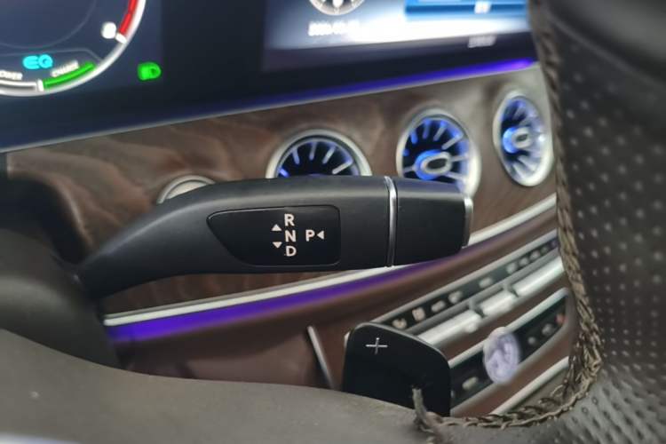 Used Mercedes-Benz E-Class 2019 E 260 L Gear Lever