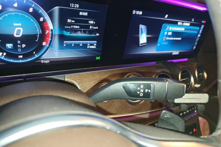 Used Mercedes-Benz E-Class 2019 E 200 L Gear Lever