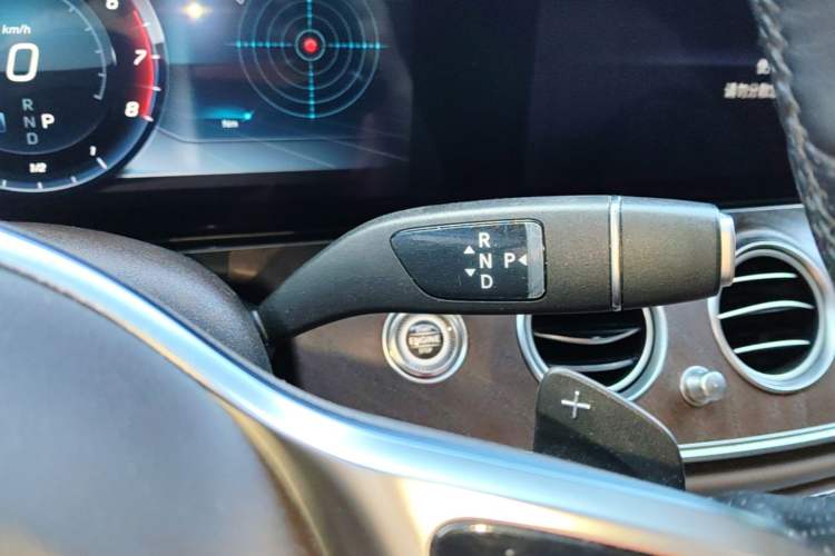 Used Mercedes-Benz E-Class 2019 Facelifted E 300 L Stylish Version Gear Lever