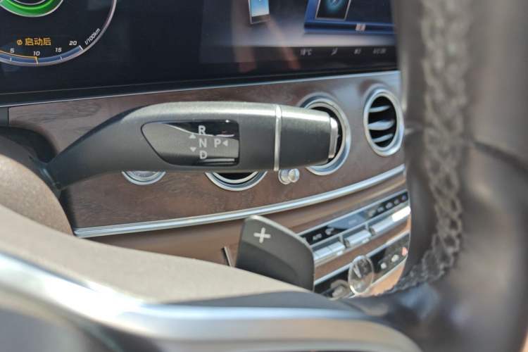 Used Mercedes-Benz E-Class 2019 E 200 L Gear Lever