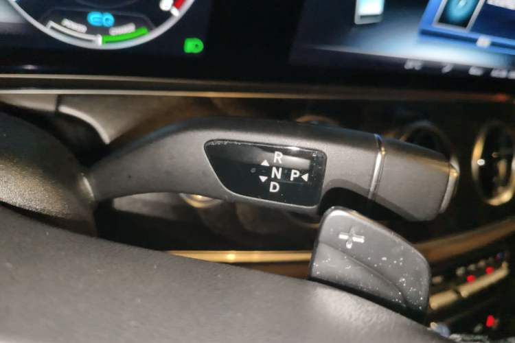 Used Mercedes-Benz E-Class 2019 E 260 L Sport Edition Gear Lever