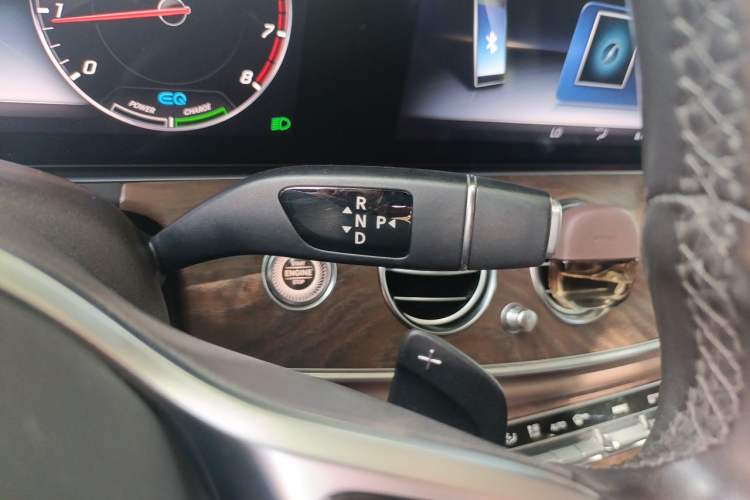 Used Mercedes-Benz E-Class 2019 E 260 L Gear Lever