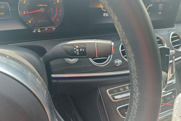 Used Mercedes-Benz E-Class 2019 Restyled E 300 L Sport Luxury Edition Gear Lever