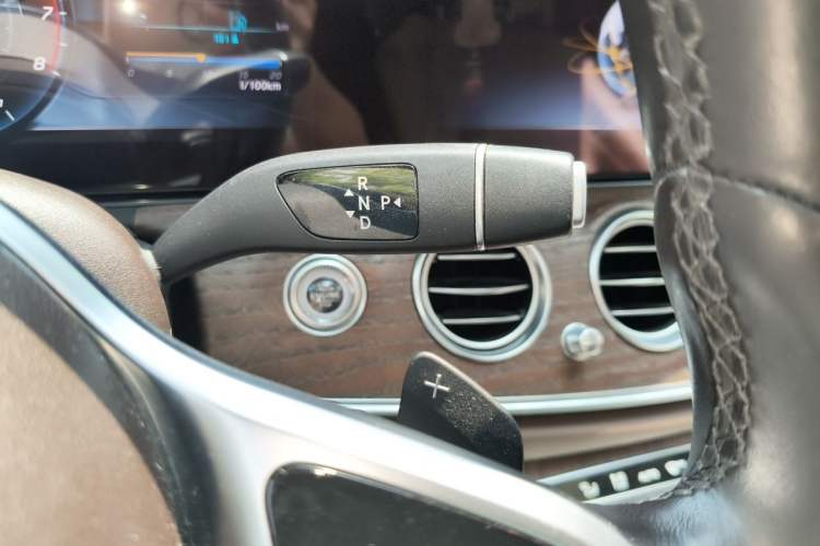 Used Mercedes-Benz E-Class 2019 E 300 L Stylish Model Gear Lever