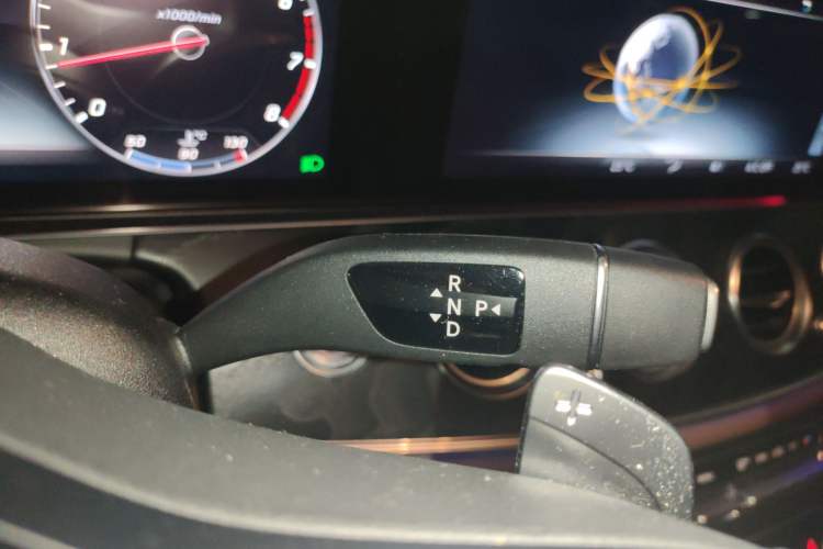 Used Mercedes-Benz E-Class 2019 E 300 L Sporty and Stylish Model Gear Lever