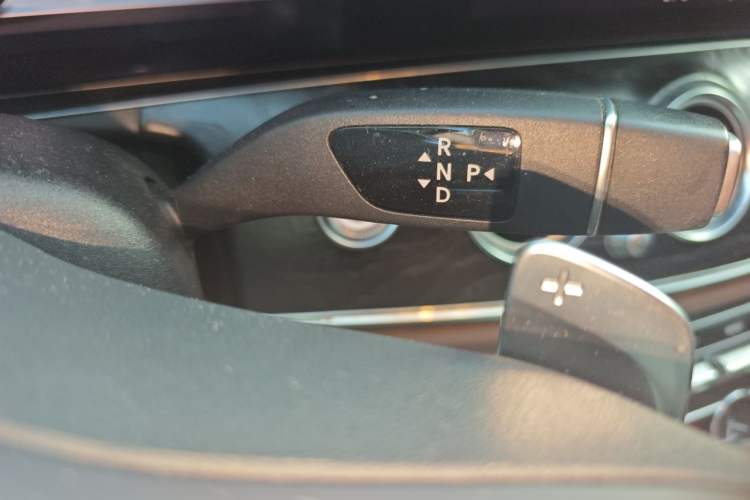 Used Mercedes-Benz E-Class 2019 E 200 L Sport Edition Gear Lever