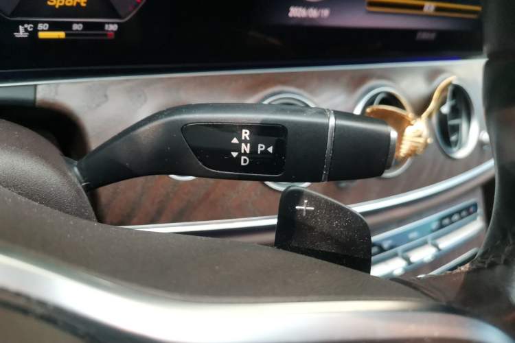 Used Mercedes-Benz E-Class 2019 E 200 L Gear Lever
