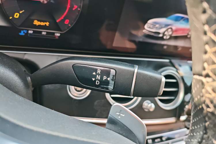 Used Mercedes-Benz E-Class 2019 E 200 L Sport Edition Gear Lever