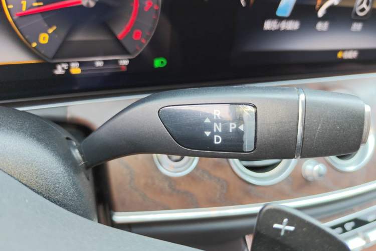 Used Mercedes-Benz E-Class 2019 E 300 L Luxury Model Gear Lever