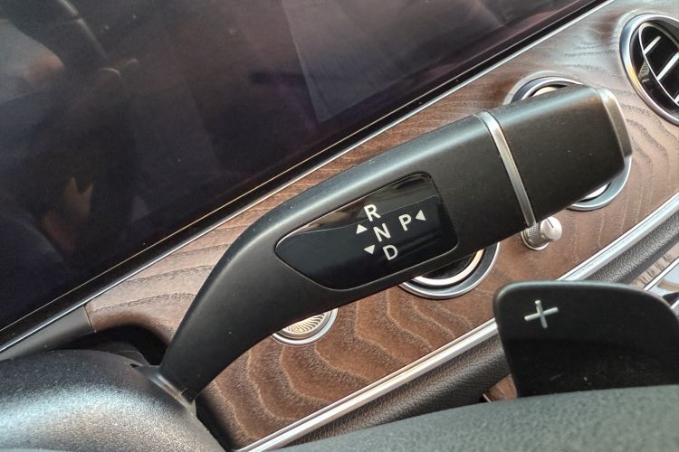 Used Mercedes-Benz E-Class 2019 E 300 L Stylish Model Gear Lever