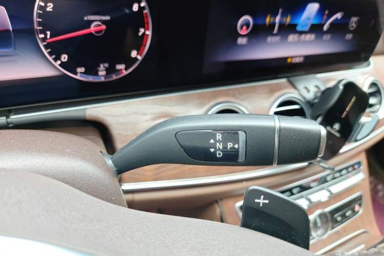 Used Mercedes-Benz E-Class 2019 E 300 L Stylish Model Gear Lever