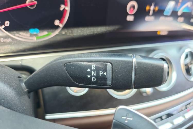 Used Mercedes-Benz E-Class 2019 E 260 L Sport Edition Gear Lever