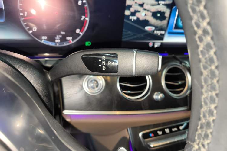 Used Mercedes-Benz E-Class 2019 E 300 L Sporty and Stylish Model Gear Lever