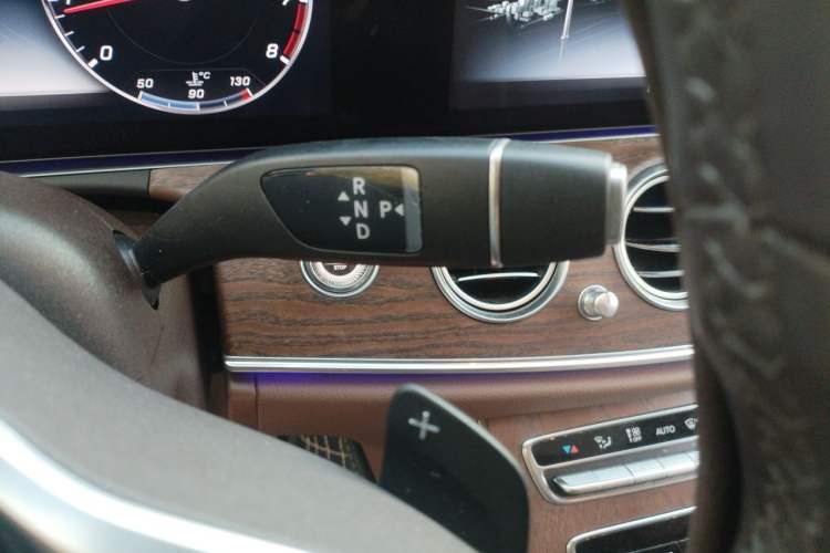 Used Mercedes-Benz E-Class 2019 E 300 L Stylish Model Gear Lever