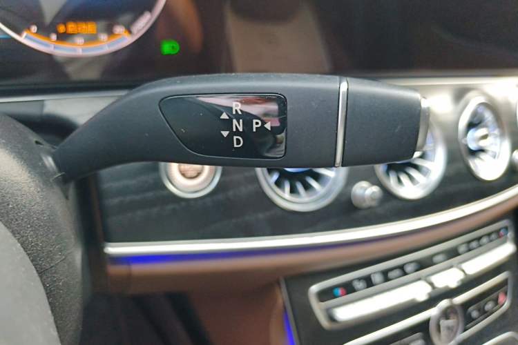 Used Mercedes-Benz E-Class 2019 E 300 L Sporty and Stylish Model Gear Lever