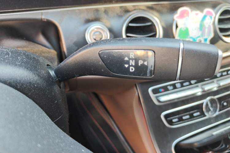 Used Mercedes-Benz E-Class 2019 E 300 L Sport Luxury Edition Gear Lever