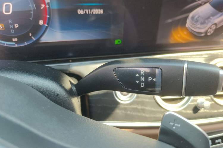 Used Mercedes-Benz E-Class 2019 E 200 L Sport Edition Gear Lever