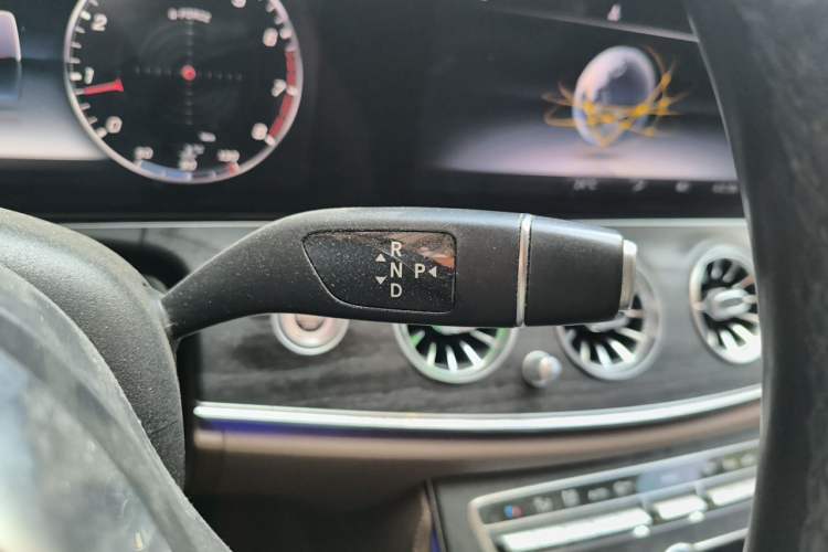 Used Mercedes-Benz E-Class 2019 Restyled E 300 L Sporty and Stylish Edition Gear Lever