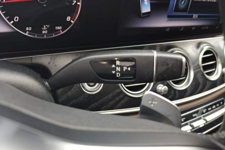 Used Mercedes-Benz E-Class 2019 E 300 L Sporty and Stylish Model Gear Lever