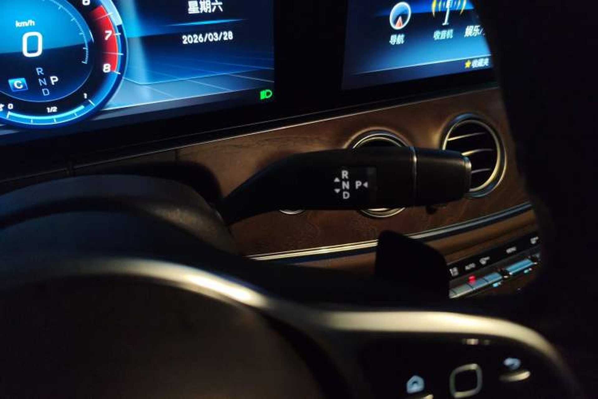 Used Mercedes-Benz E-Class 2019 E 300 L Stylish Model Gear Lever