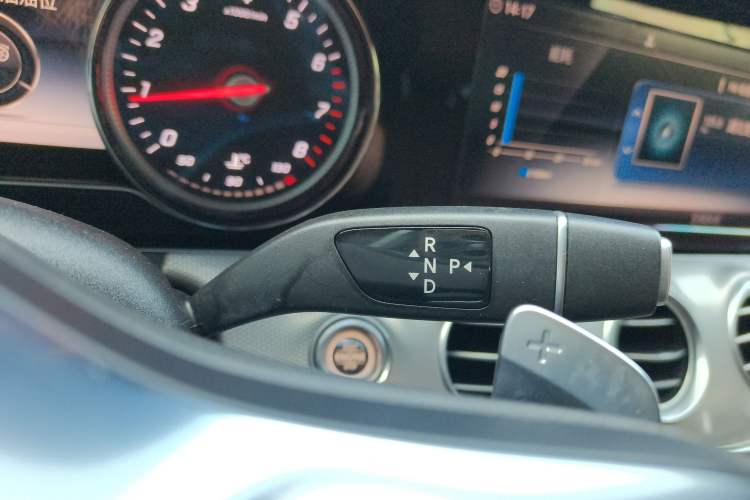 Used Mercedes-Benz E-Class 2019 E 200 Sport Edition Gear Lever