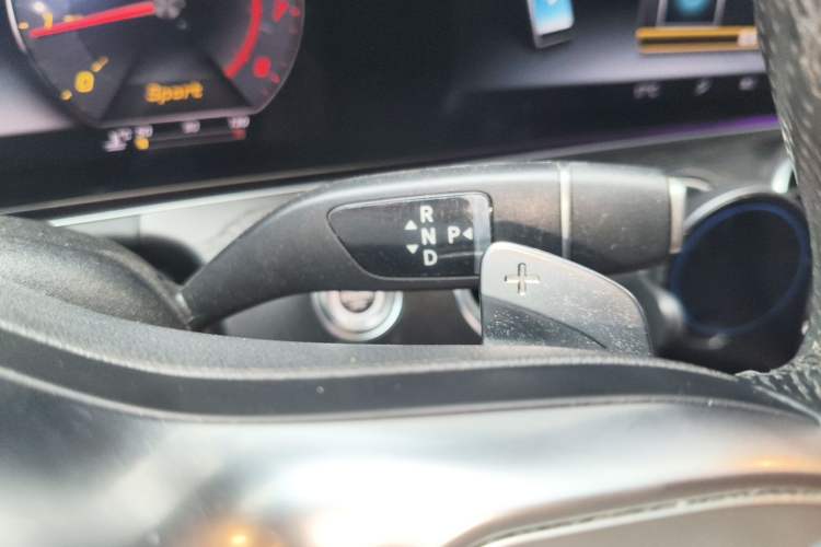 Used Mercedes-Benz E-Class 2019 E 300 L Sport Luxury Edition Gear Lever