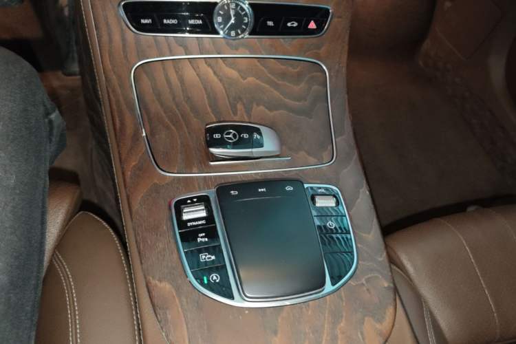 Used Mercedes-Benz E-Class 2019 E 260 L Gear Lever