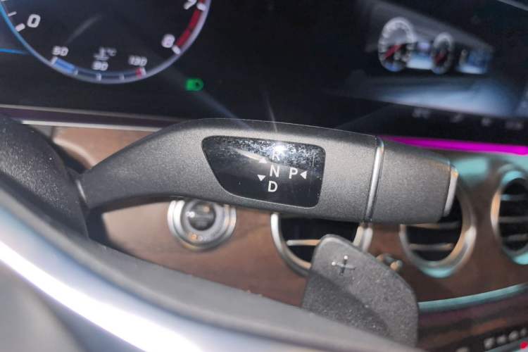 Used Mercedes-Benz E-Class 2019 E 300 L Luxury Model Gear Lever