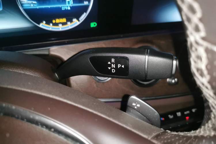Used Mercedes-Benz E-Class 2019 E 300 L Luxury Model Gear Lever