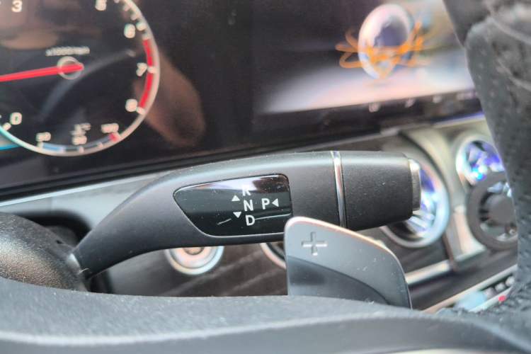 Used Mercedes-Benz E-Class 2019 E 300 L Stylish Model Gear Lever