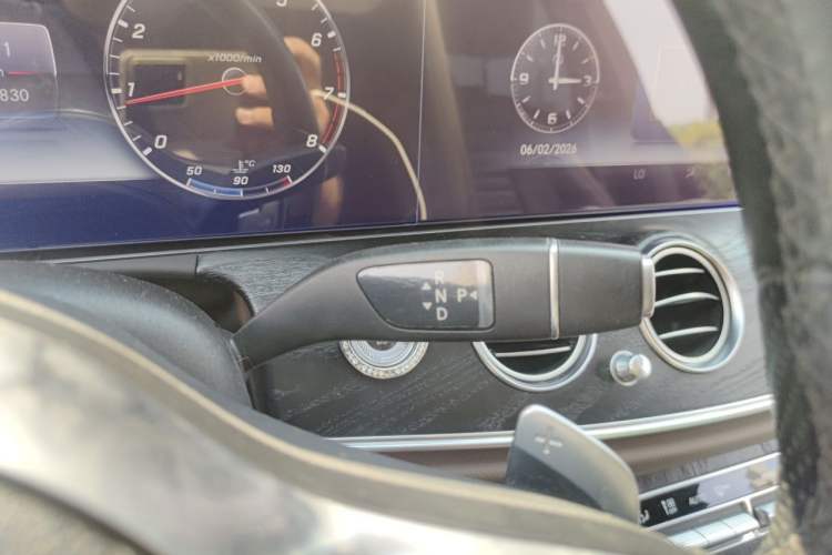 Used Mercedes-Benz E-Class 2019 E 300 L Sporty and Stylish Model Gear Lever