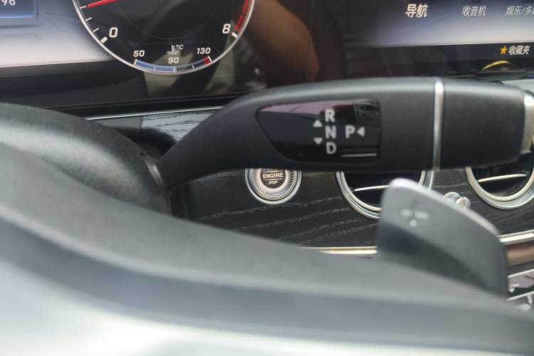 Used Mercedes-Benz E-Class 2019 Restyled E 300 L Sporty and Stylish Edition Gear Lever