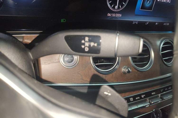 Used Mercedes-Benz E-Class 2019 E 300 L Stylish Model Gear Lever