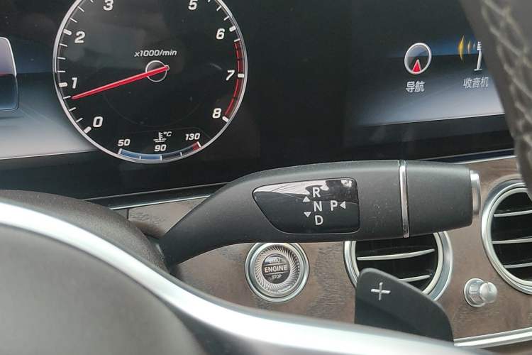 Used Mercedes-Benz E-Class 2019 E 200 L Gear Lever