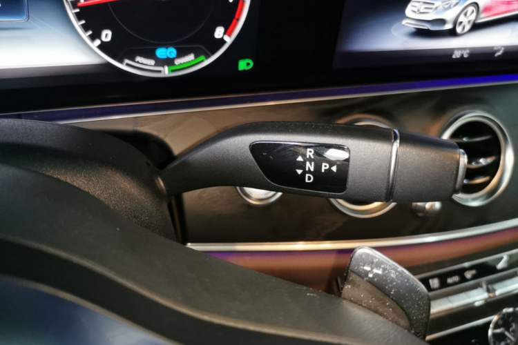 Used Mercedes-Benz E-Class 2019 E 260 L Sport Edition Gear Lever