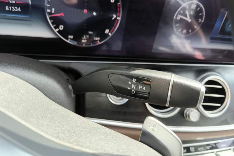 Used Mercedes-Benz E-Class 2019 E 200 L Sport 4MATIC Gear Lever