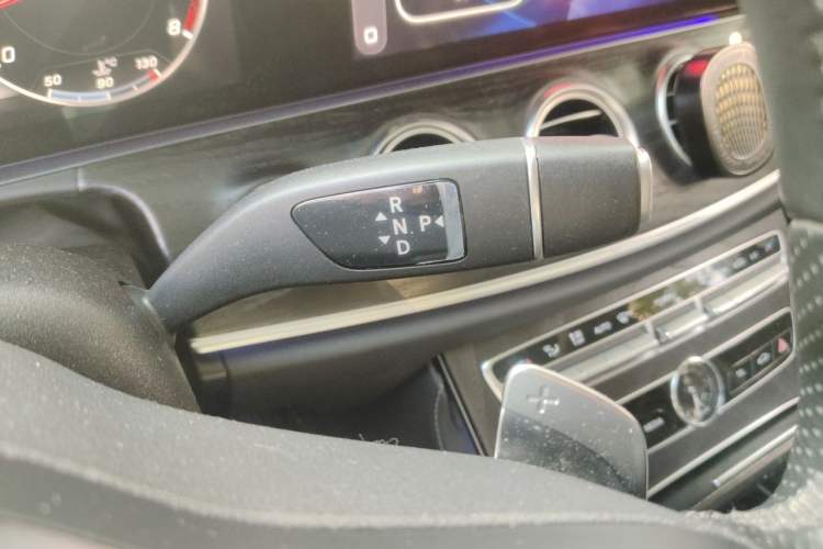 Used Mercedes-Benz E-Class 2019 E 300 L Sporty and Stylish Model Gear Lever