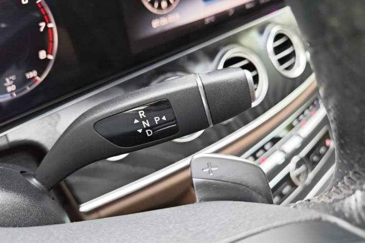 Used Mercedes-Benz E-Class 2019 E 300 L Sporty and Stylish Model Gear Lever