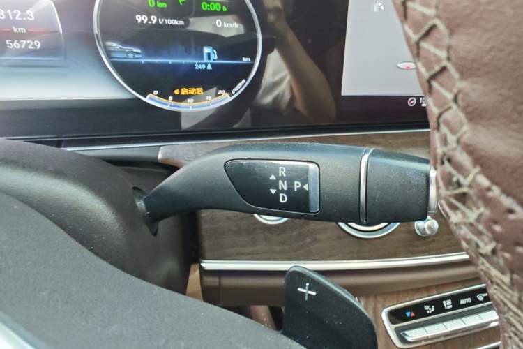 Used Mercedes-Benz E-Class 2019 E 260 L Gear Lever