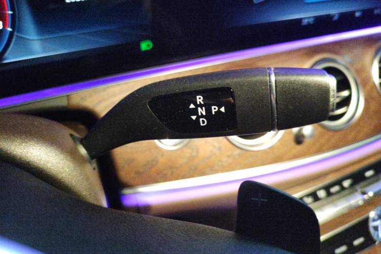 Used Mercedes-Benz E-Class 2019 E 300 L Stylish Model Gear Lever