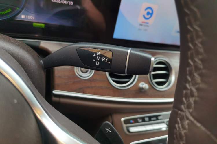 Used Mercedes-Benz E-Class 2019 E 260 L Gear Lever