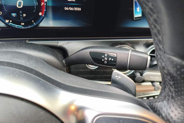 Used Mercedes-Benz E-Class 2019 E 300 L Sporty and Stylish Model Gear Lever